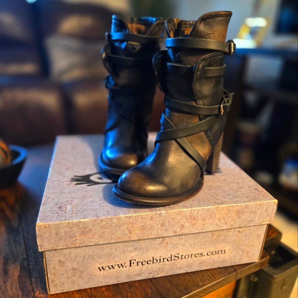 Freebird Black Distressed Ankle Boots - Picture 7 of 16